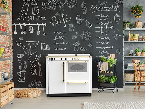 Offrez-vous le design, le confort et les nombreux atouts d'une cuisinière à bois Offrez-vous le design, le confort et les nombreux atouts d'une cuisinière à bois